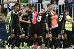 英雄足球赛季：荣耀与遗憾，新星闪耀回顾