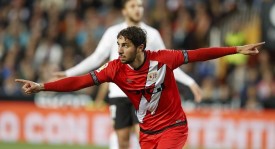 拉菲尼亚传射建功，15岁新星助巴萨4-0完胜贝蒂斯